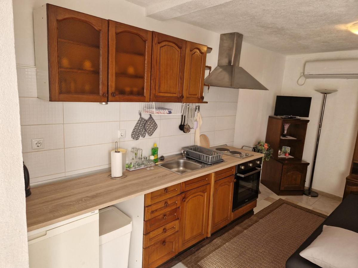 Apartmani Igercic Stinica Exterior photo