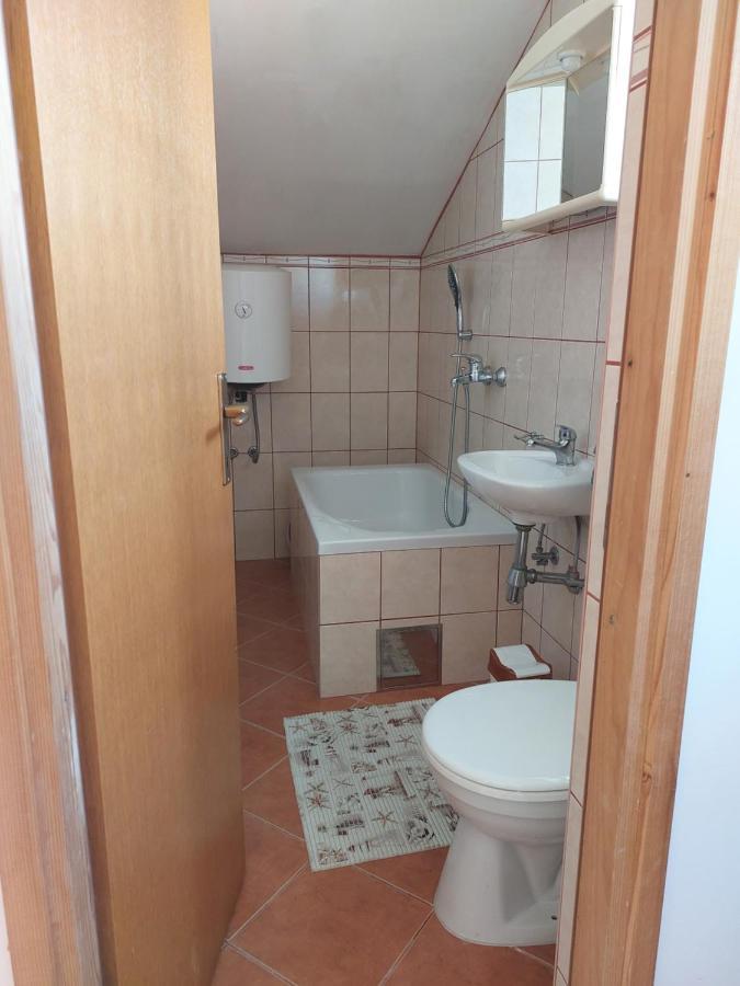 Apartmani Igercic Stinica Exterior photo